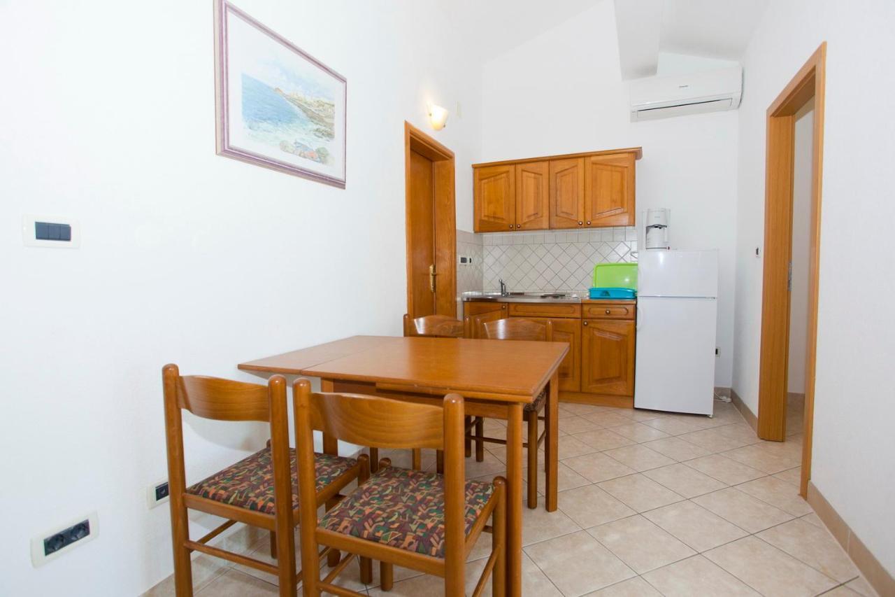 פרומאינה Apartments Marinko מראה חיצוני תמונה