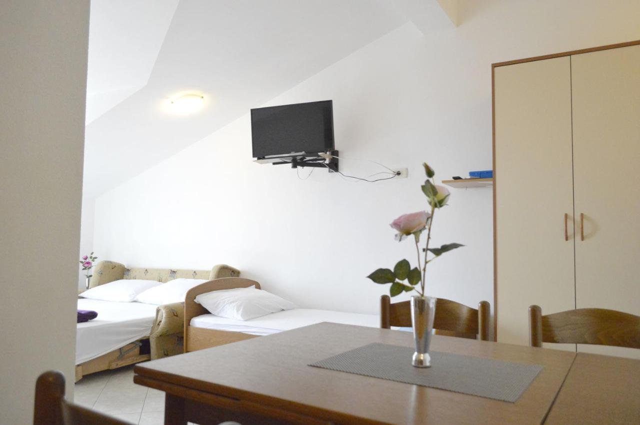 פרומאינה Apartments Marinko מראה חיצוני תמונה
