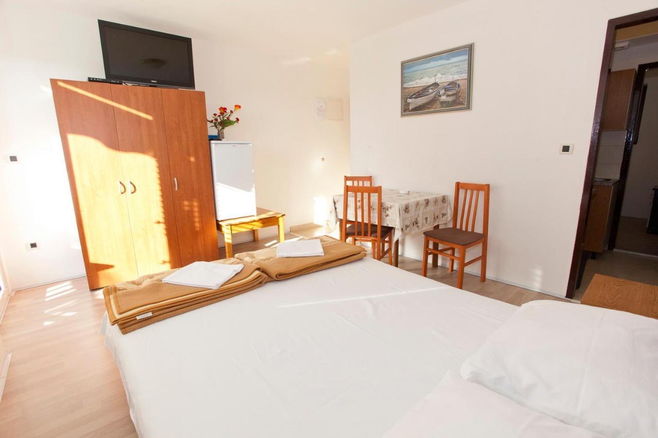 פרומאינה Apartments Marinko מראה חיצוני תמונה