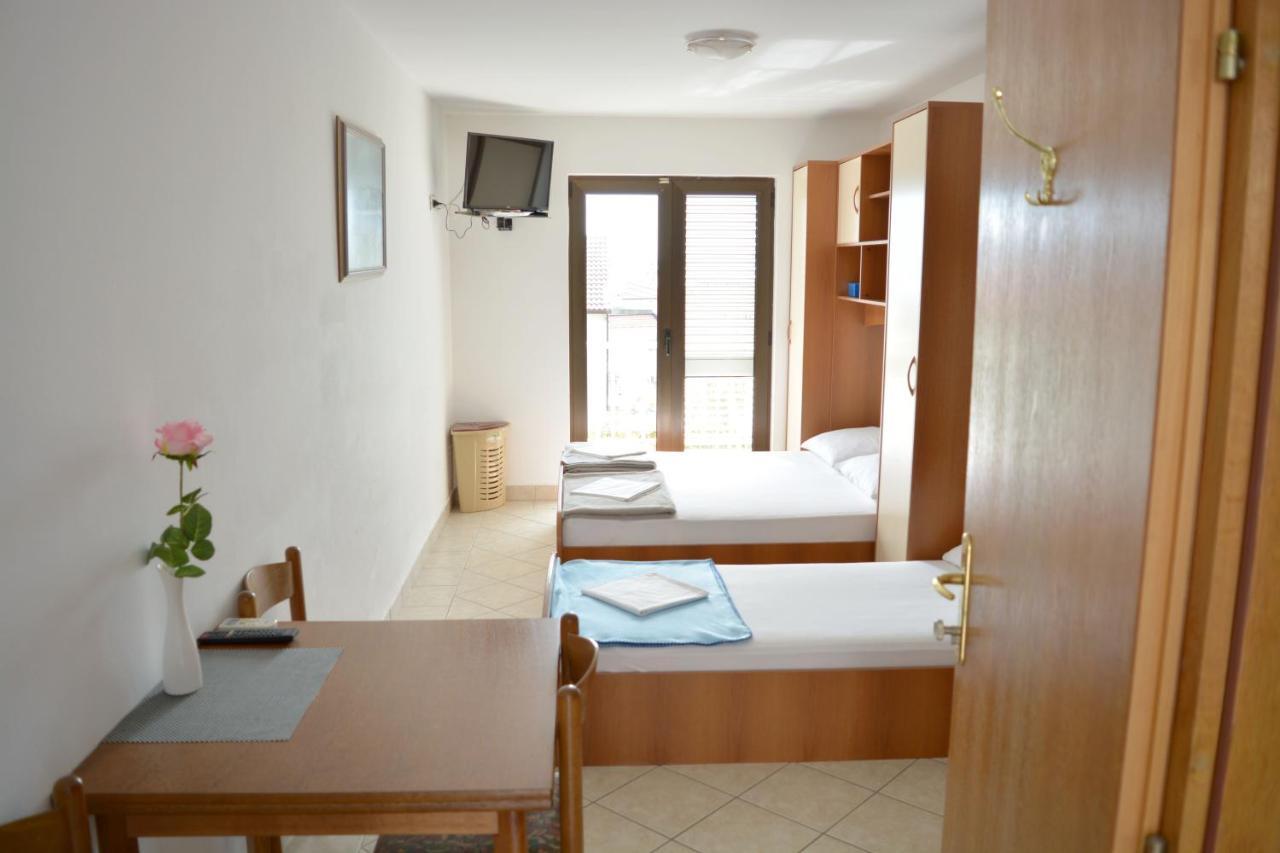 פרומאינה Apartments Marinko מראה חיצוני תמונה