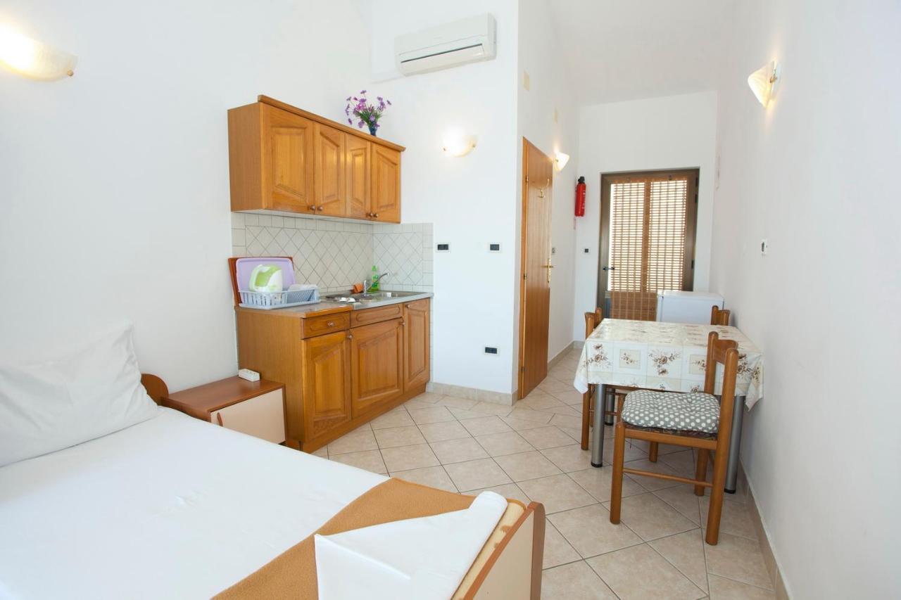פרומאינה Apartments Marinko מראה חיצוני תמונה